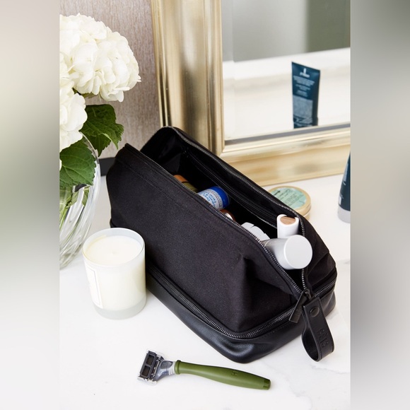 BEIS Dopp Kit - Picture 6 of 6